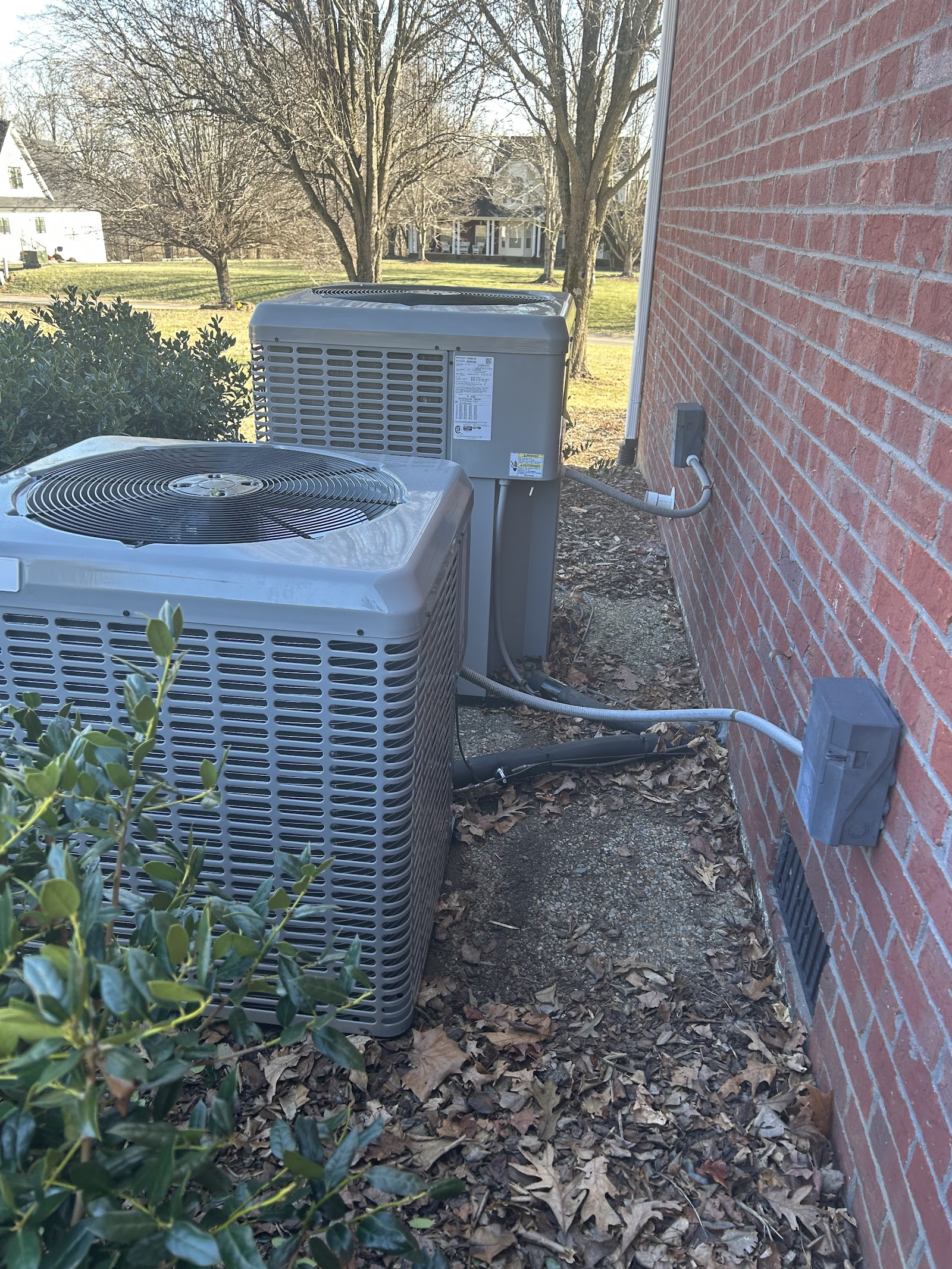 J & J Mechanical Services technician on site in Nashville